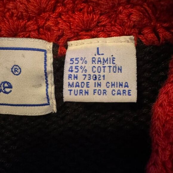 BellePointe Women’s Large Christmas Sweater Vest Black Red Cardinals Holiday - Picture 6 of 7